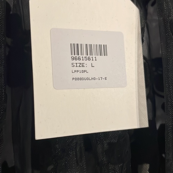 Black Sheer Lace Floral Maxi-Skirt - Picture 6 of 6